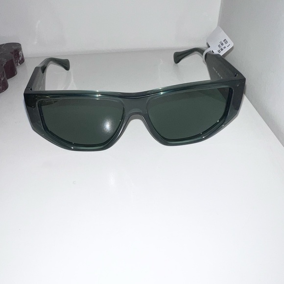 Ferragamo Rectangle Sunglasses - Picture 6 of 11